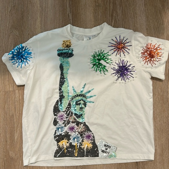 QUEEN OF SPARKLES Tops - Queen of Sparkles - QOS - Statue of Liberty tee.